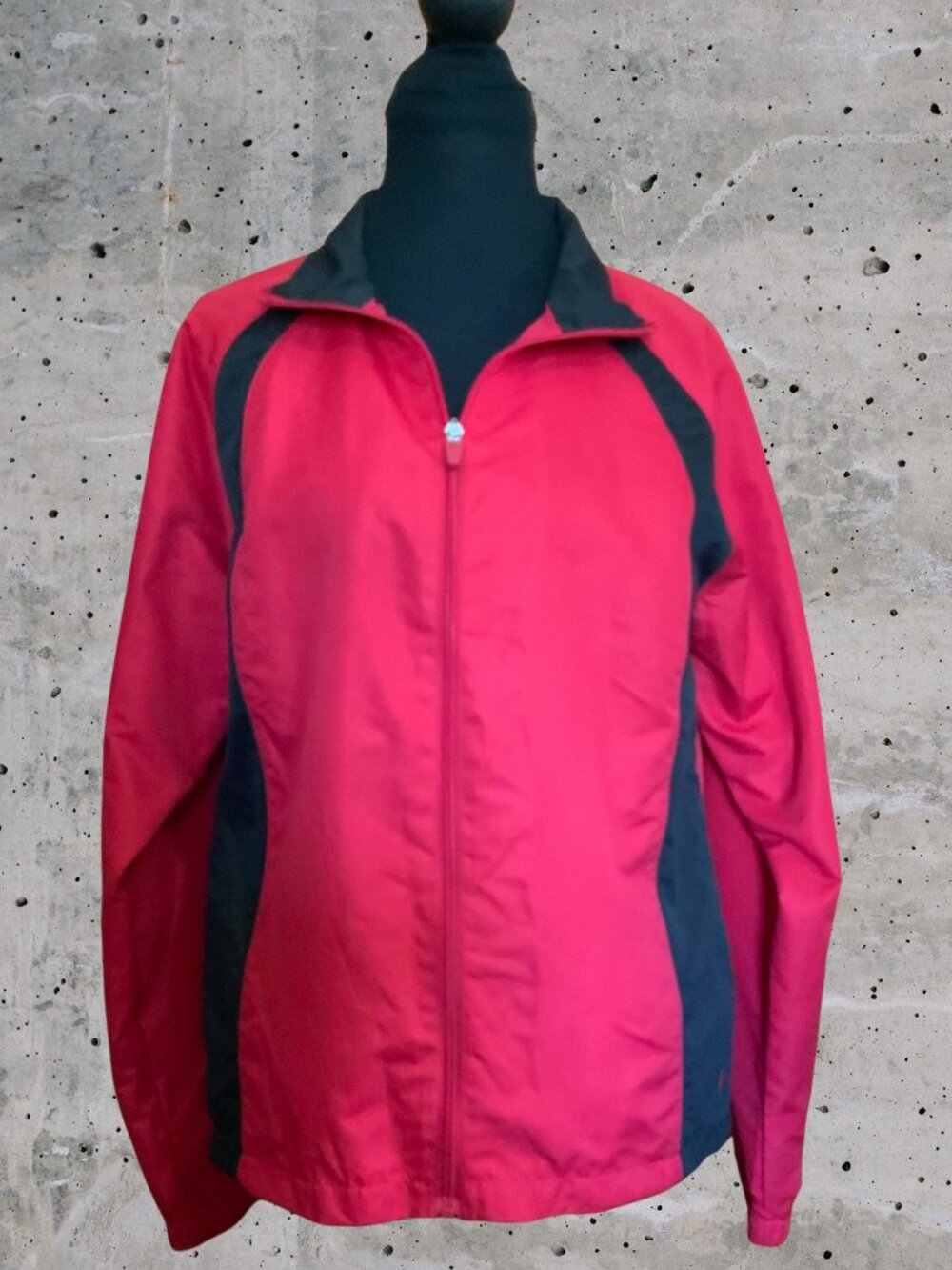 Danskin Now Womens M 8 / 10 Red Black Lightweight Running Jacket Full Zip (1295)